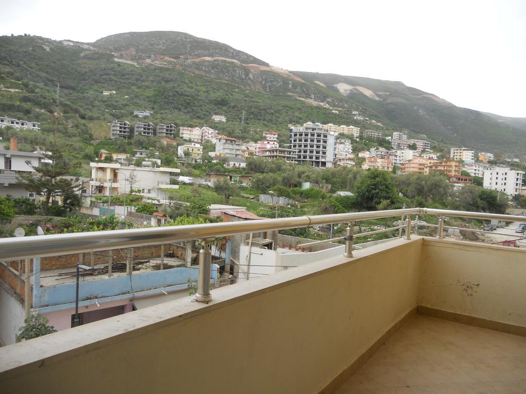 Elis Apartment Vlorë Esterno foto