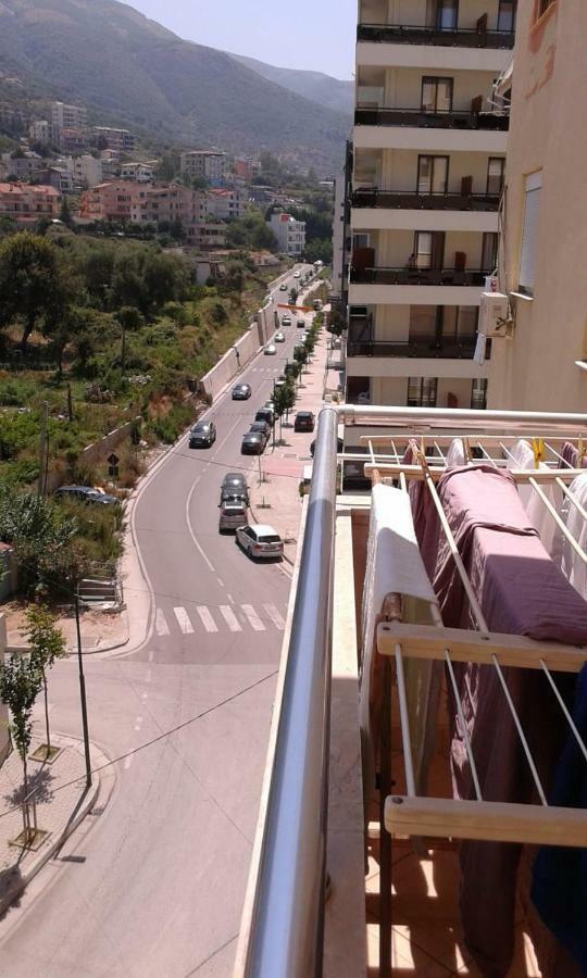 Elis Apartment Vlorë Esterno foto